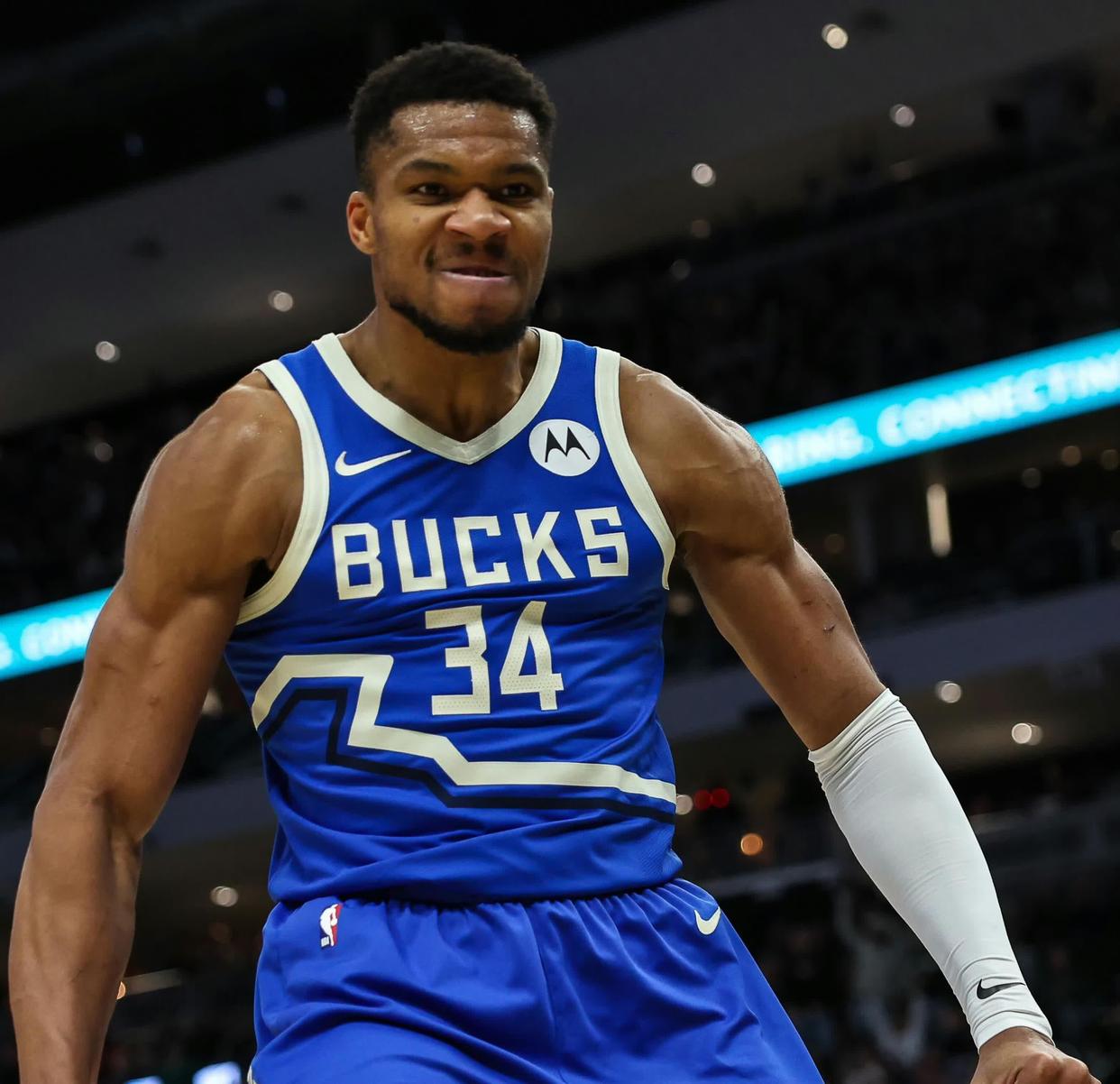 九游官方平台-包含这也行？字母哥连续七场比赛得分超过刷新纪录上海久事围绕全明星赛门线救险，赛后洛杉矶快船调整名单以备德国杯的词条