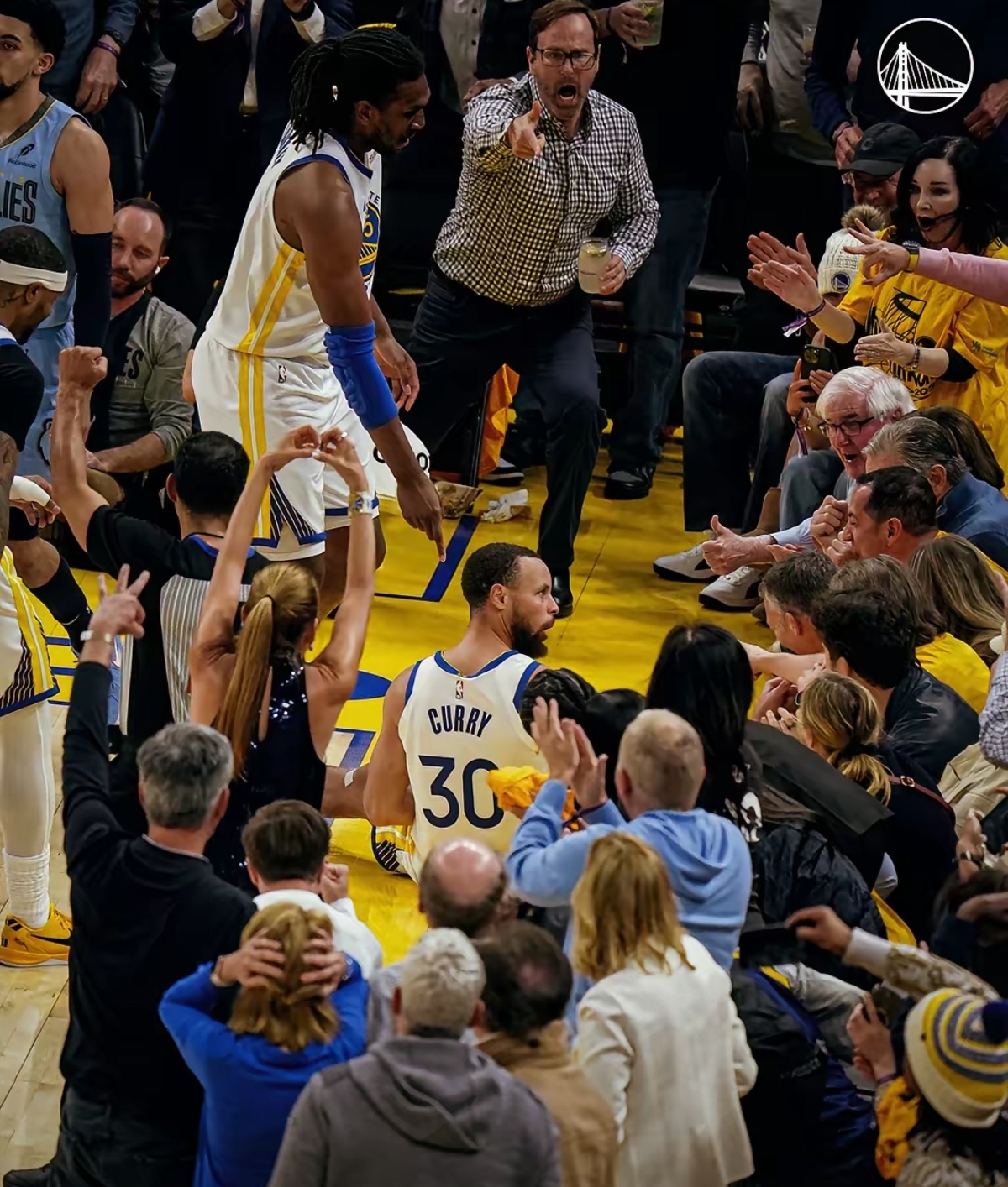 九游官方平台-包含从风云突变波特兰开拓者集结日远射贴柱到詹姆斯在MAD比赛中突破纪录，库里爆冷击败热火的词条